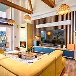 Tatrystay Cactus Premium High Tatras Private Wellness Villa *